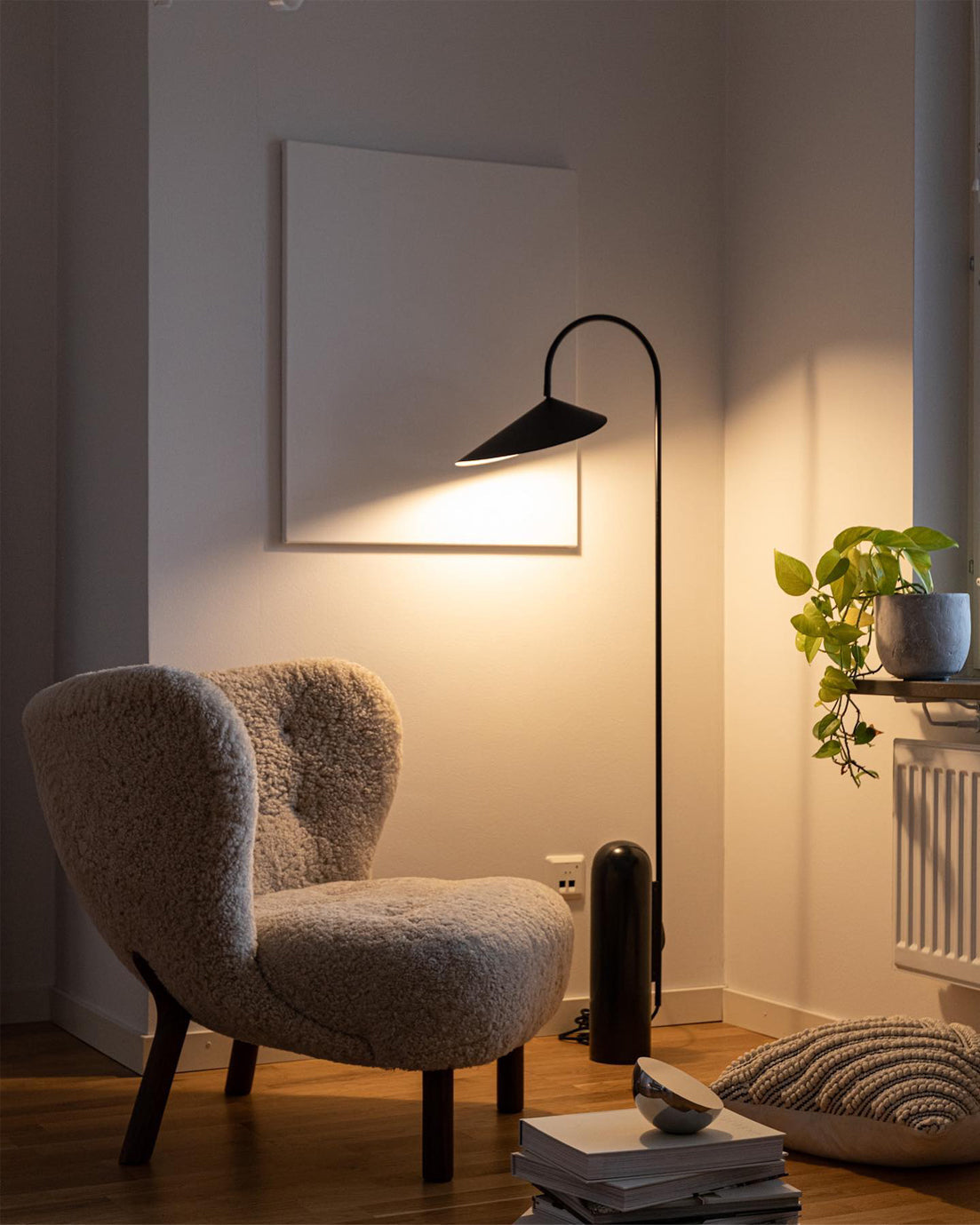 Minimalistische Stehleuchte Miroko