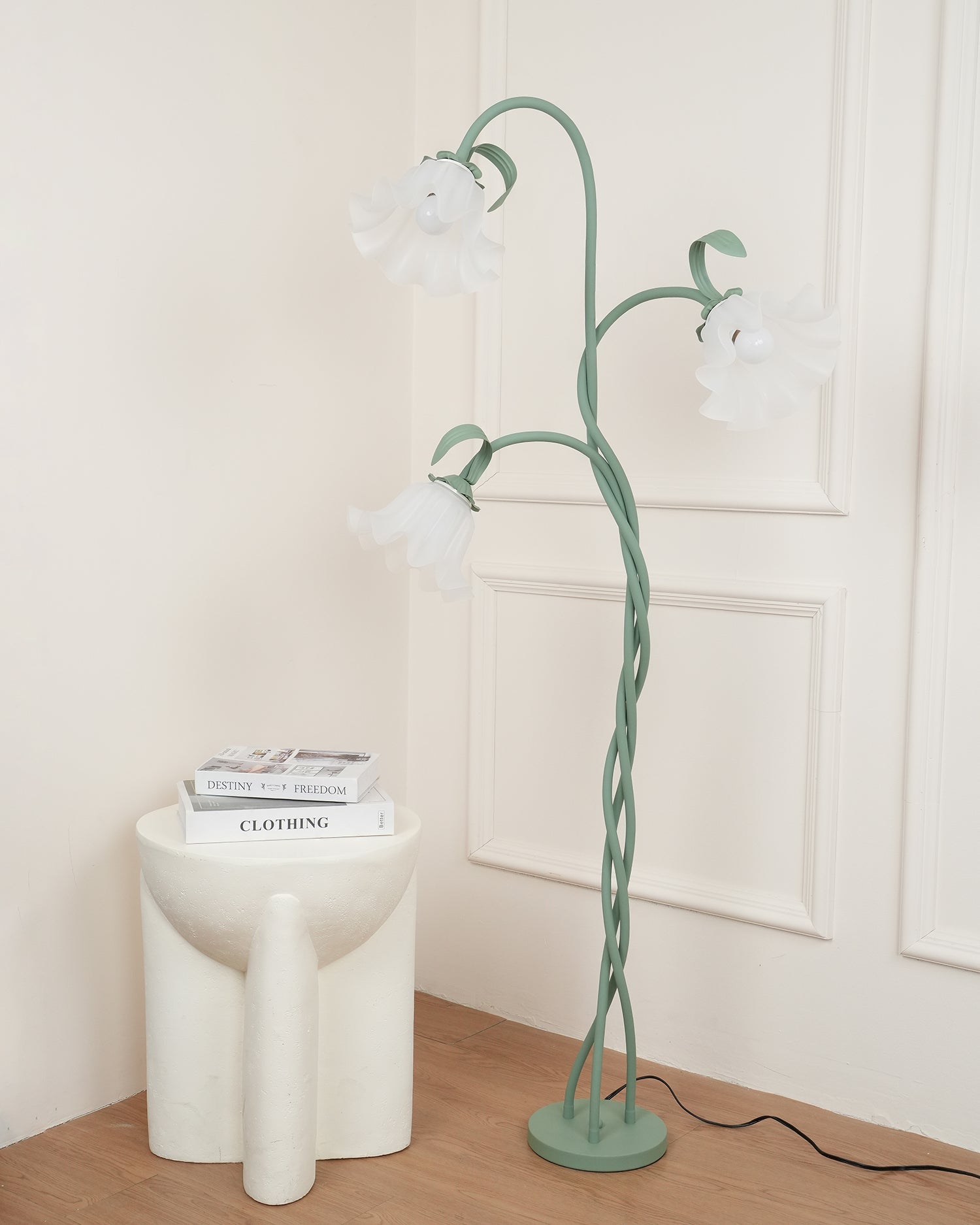 Florale Stehleuchte Quedi