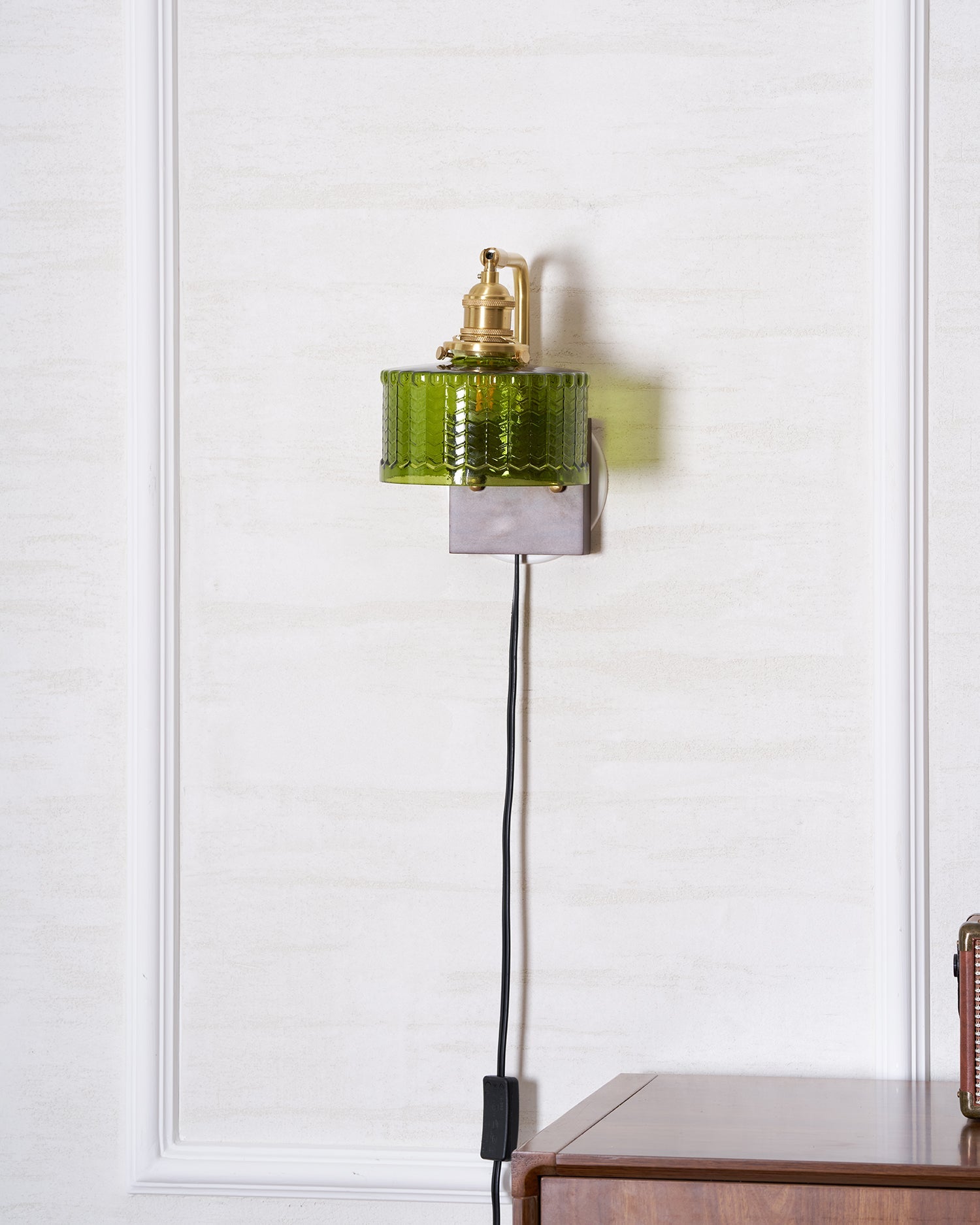 Wandleuchte mit Stecker Ulene