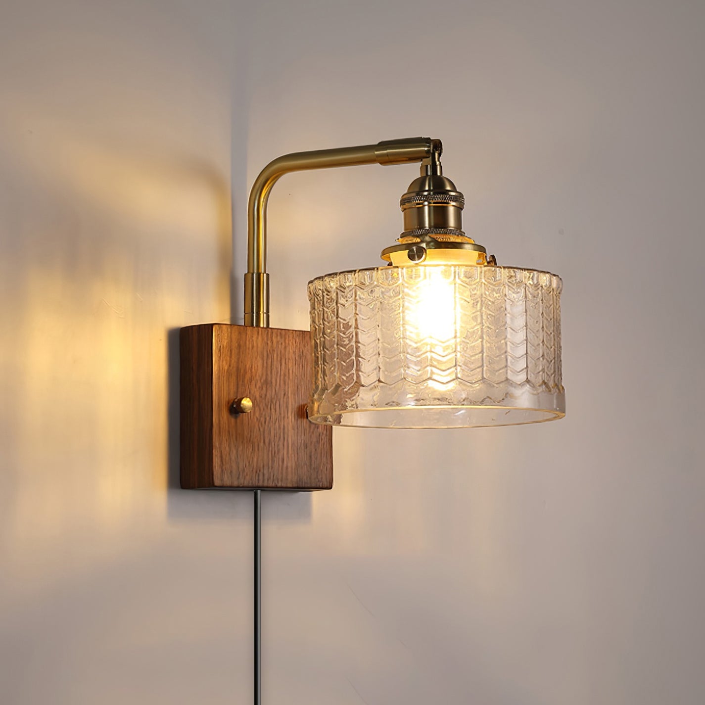 Wandleuchte mit Stecker Ulene