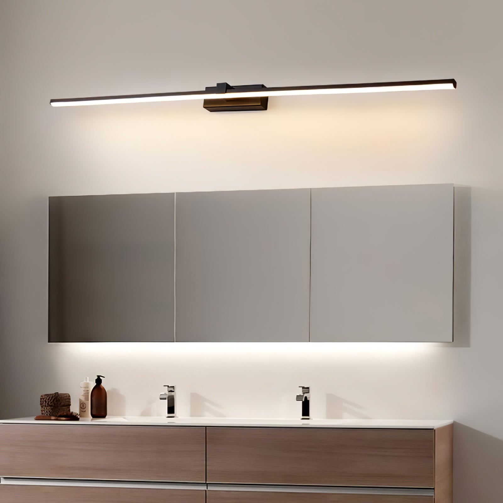 Lineare Wandleuchte Olive