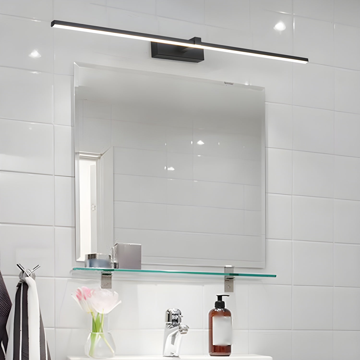 Lineare Wandleuchte Olive