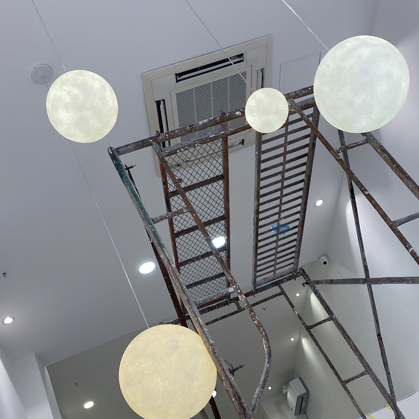 Globus Pendelleuchte Alase