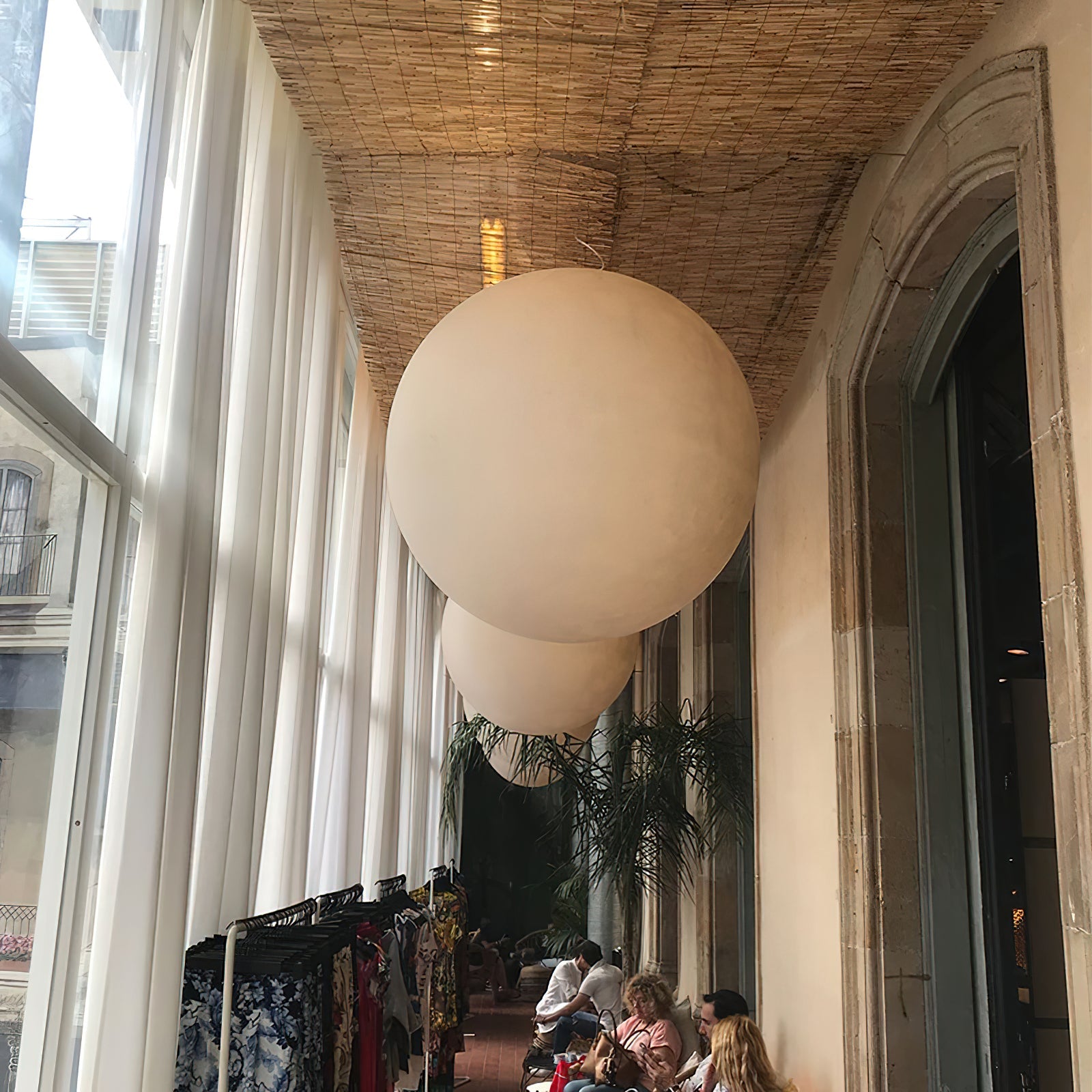 Globus Pendelleuchte Alase