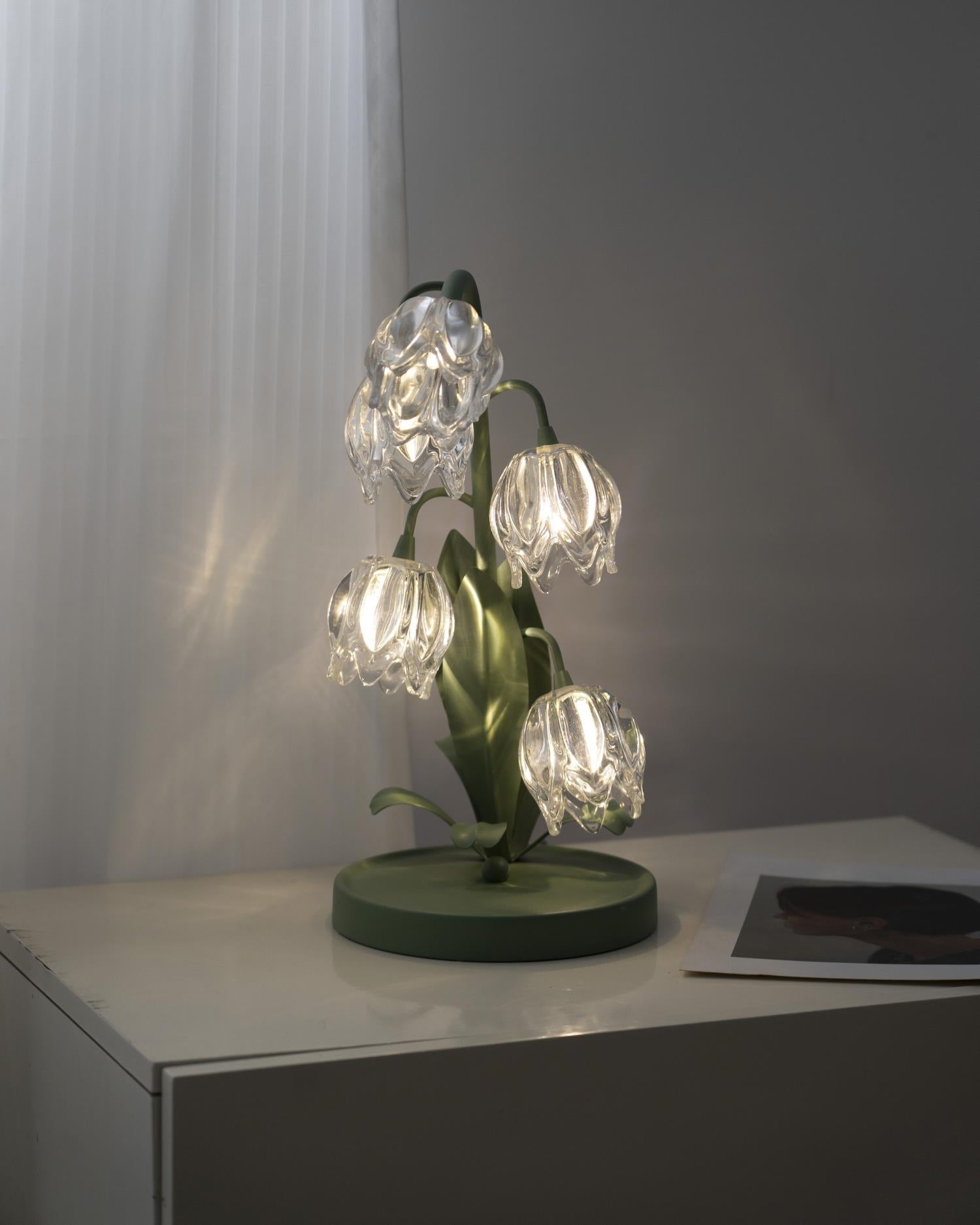 Florale Tischleuchte Lerire