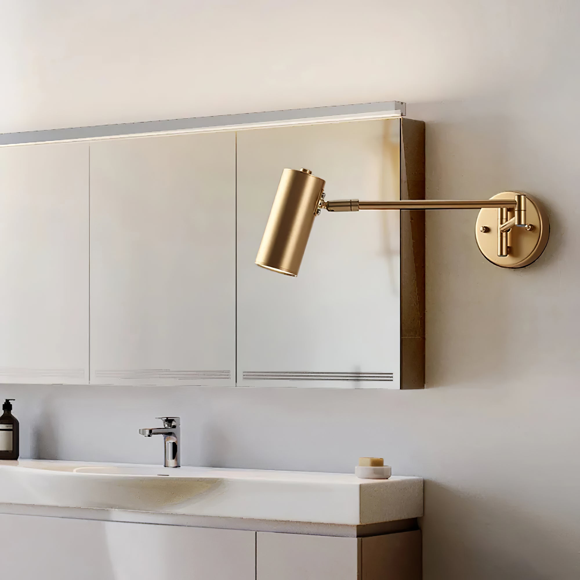 Moderne Wandleuchte Havive