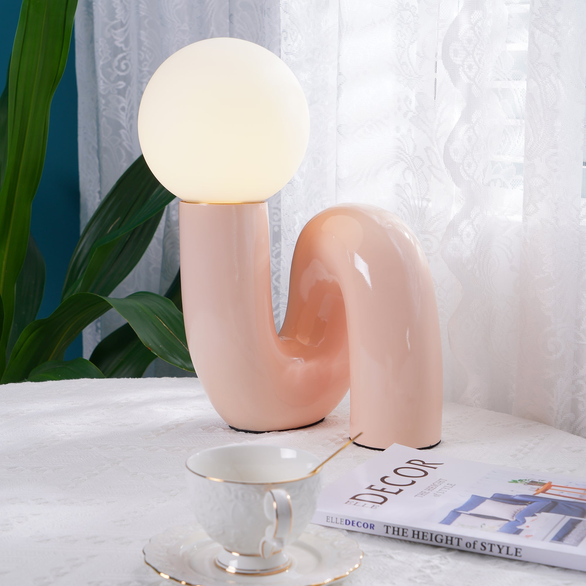 Spiralförmige Tischleuchte Kiroiel