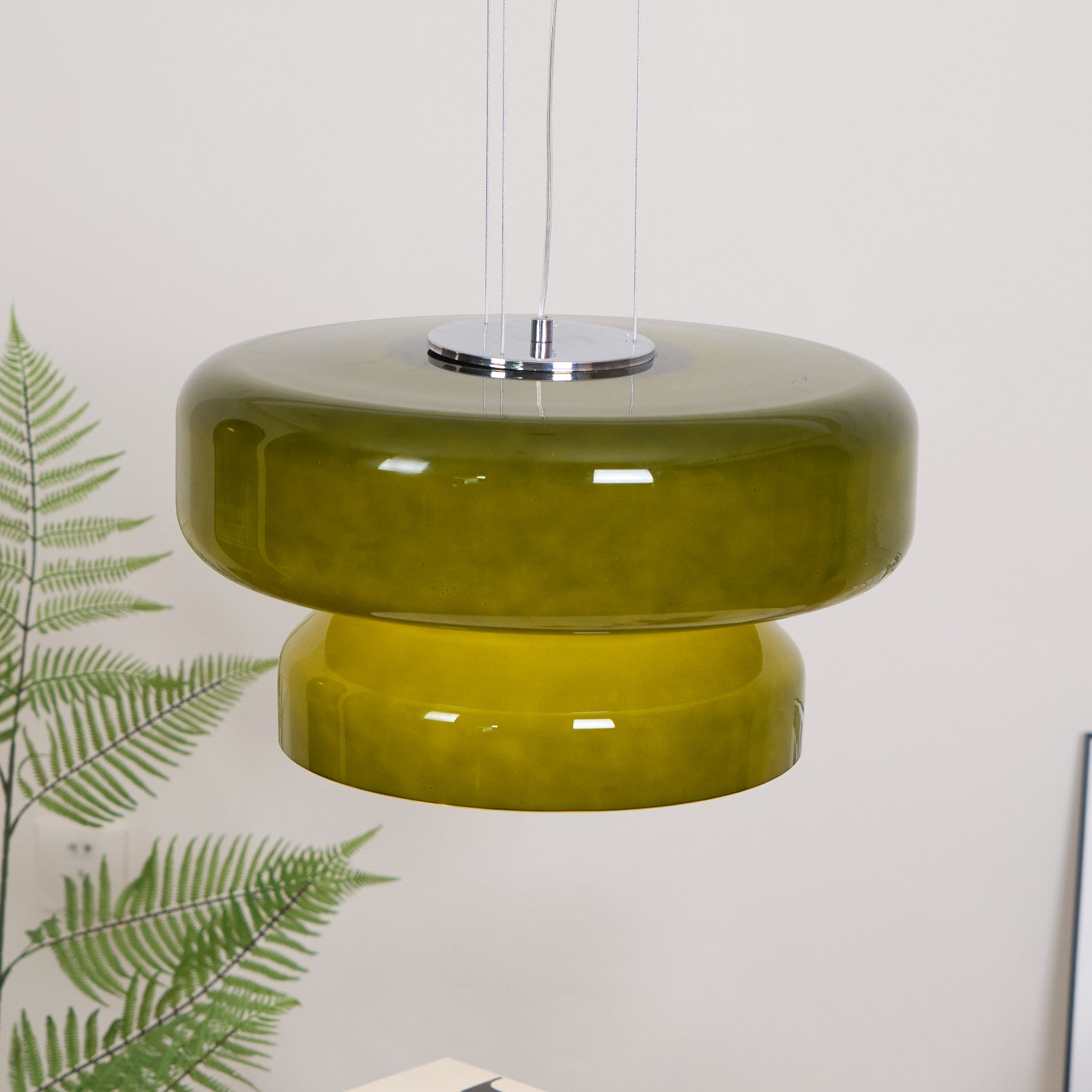 Moderne Pendelleuchte Caviela