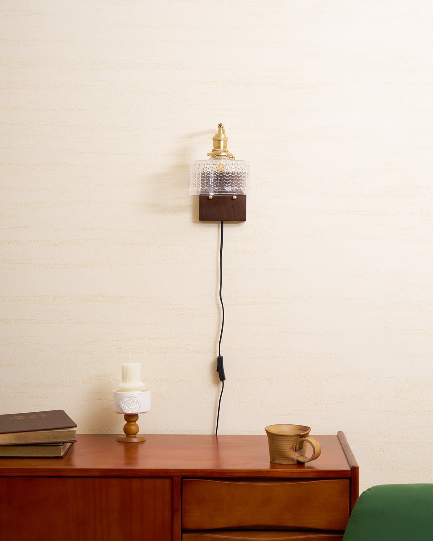 Wandleuchte mit Stecker Ulene