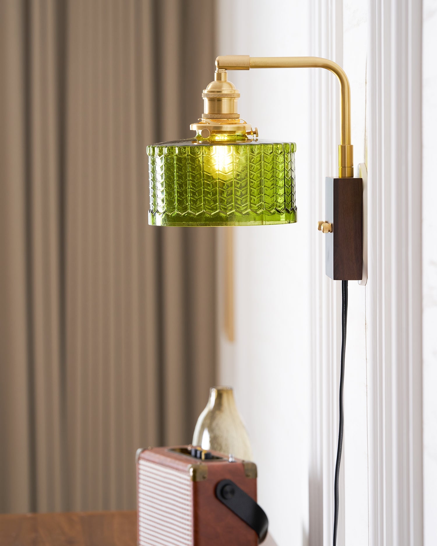 Wandleuchte mit Stecker Ulene