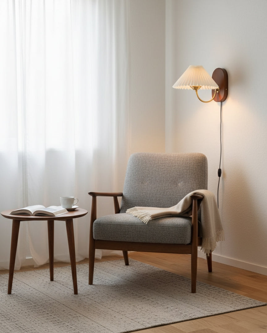 Wandleuchte mit Stecker Navimo