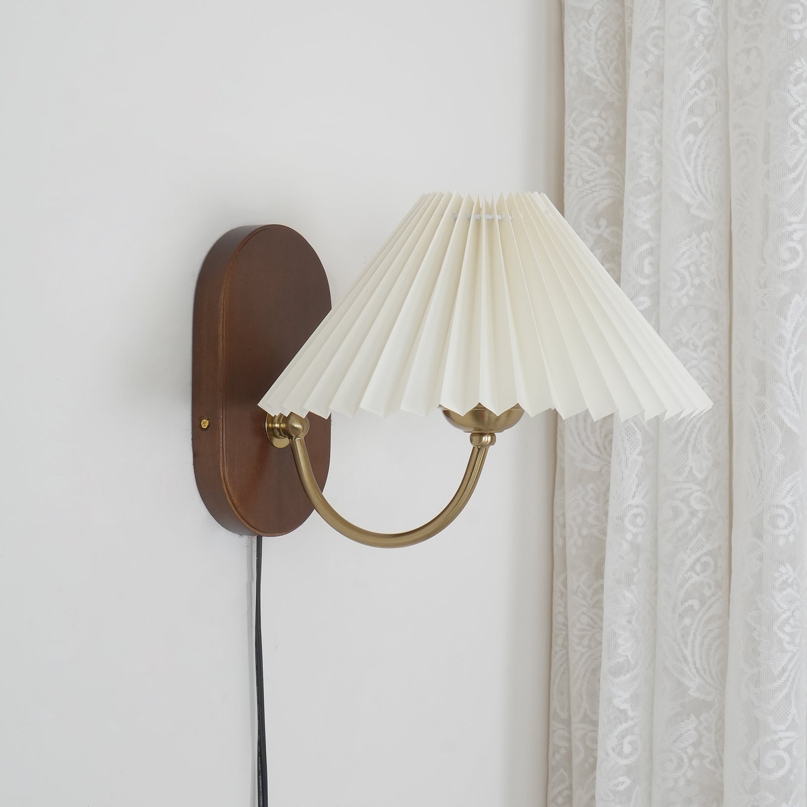 Wandleuchte mit Stecker Navimo