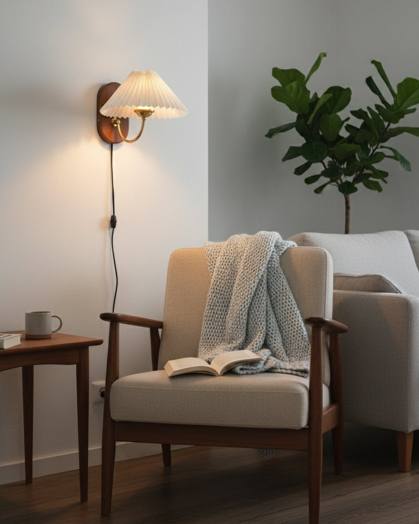 Wandleuchte mit Stecker Navimo