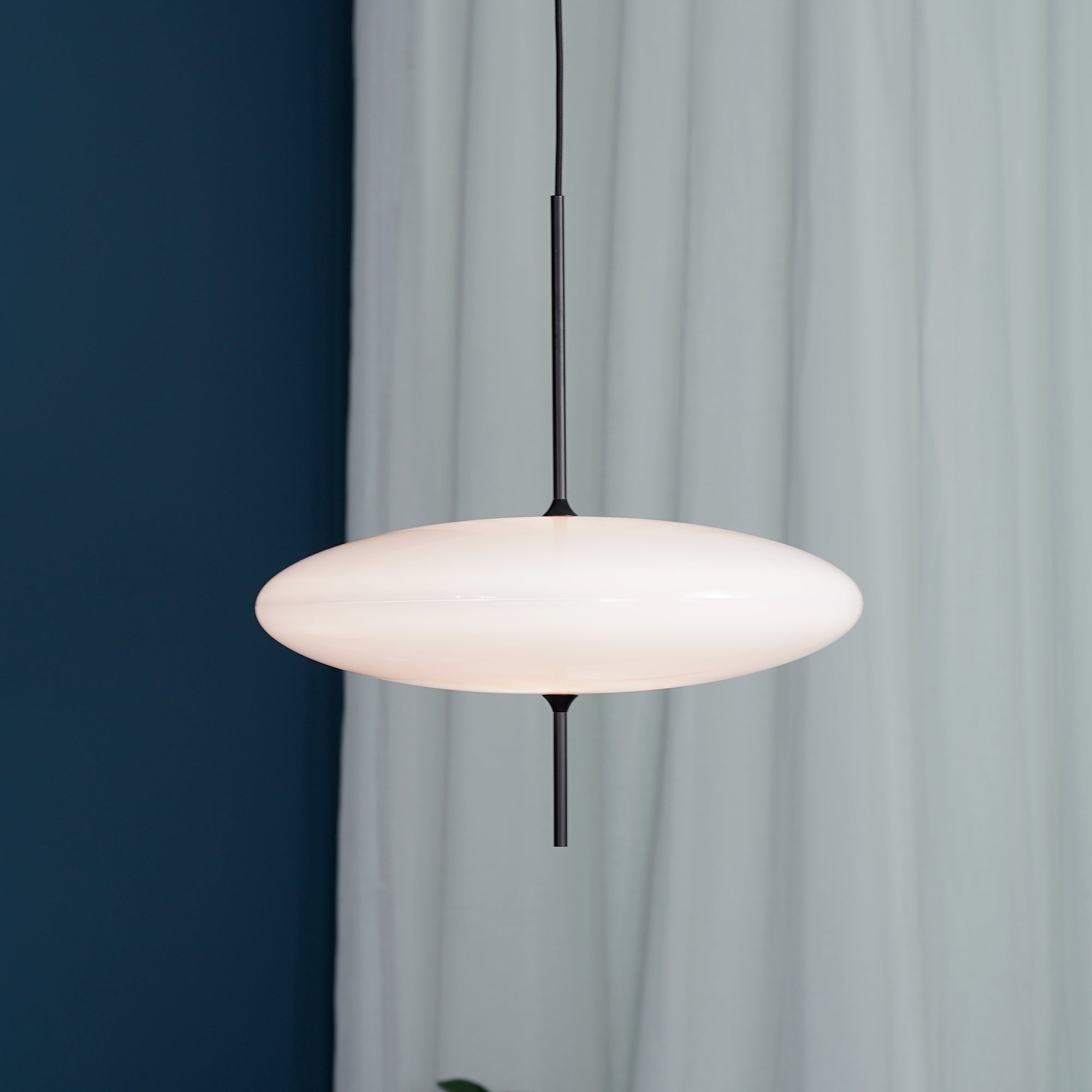 Minimalistische Pendelleuchte Kelivo
