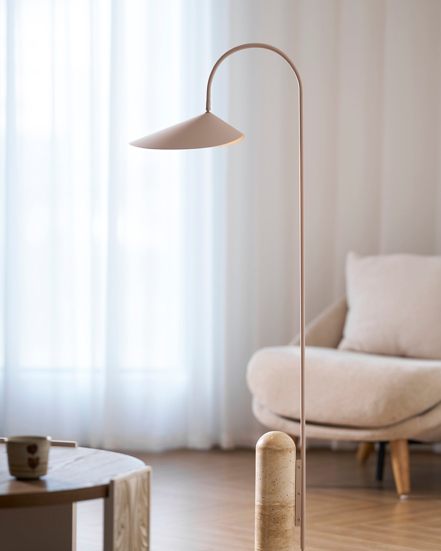 Minimalistische Stehleuchte Miroko