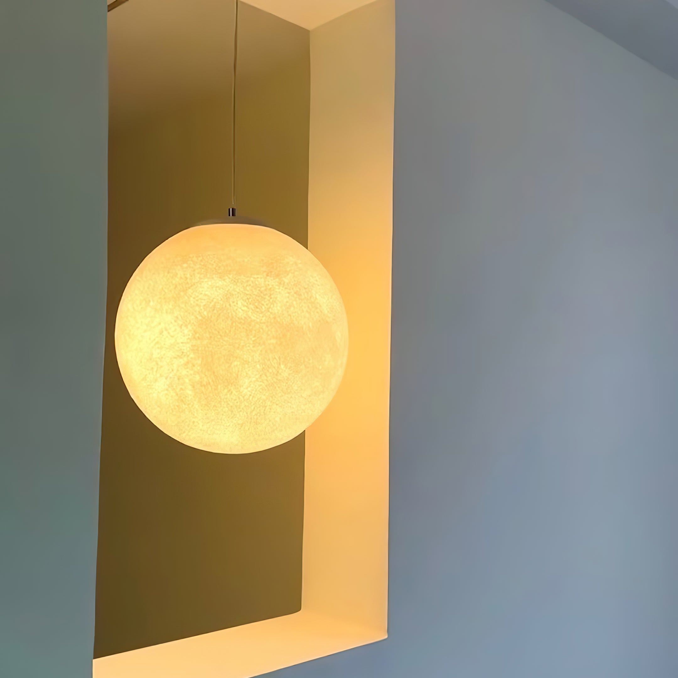 Globus Pendelleuchte Alase