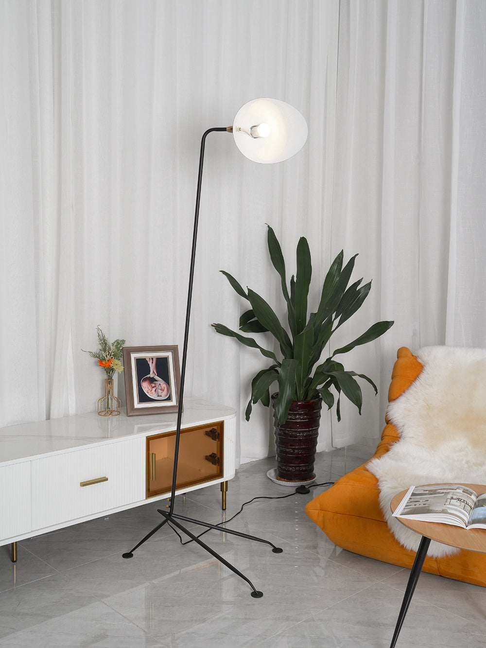 Minimalistische Stehleuchte Quomi
