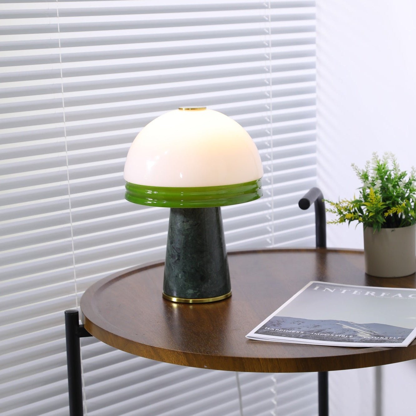 Merosa Schmale Marmor Tischlampe